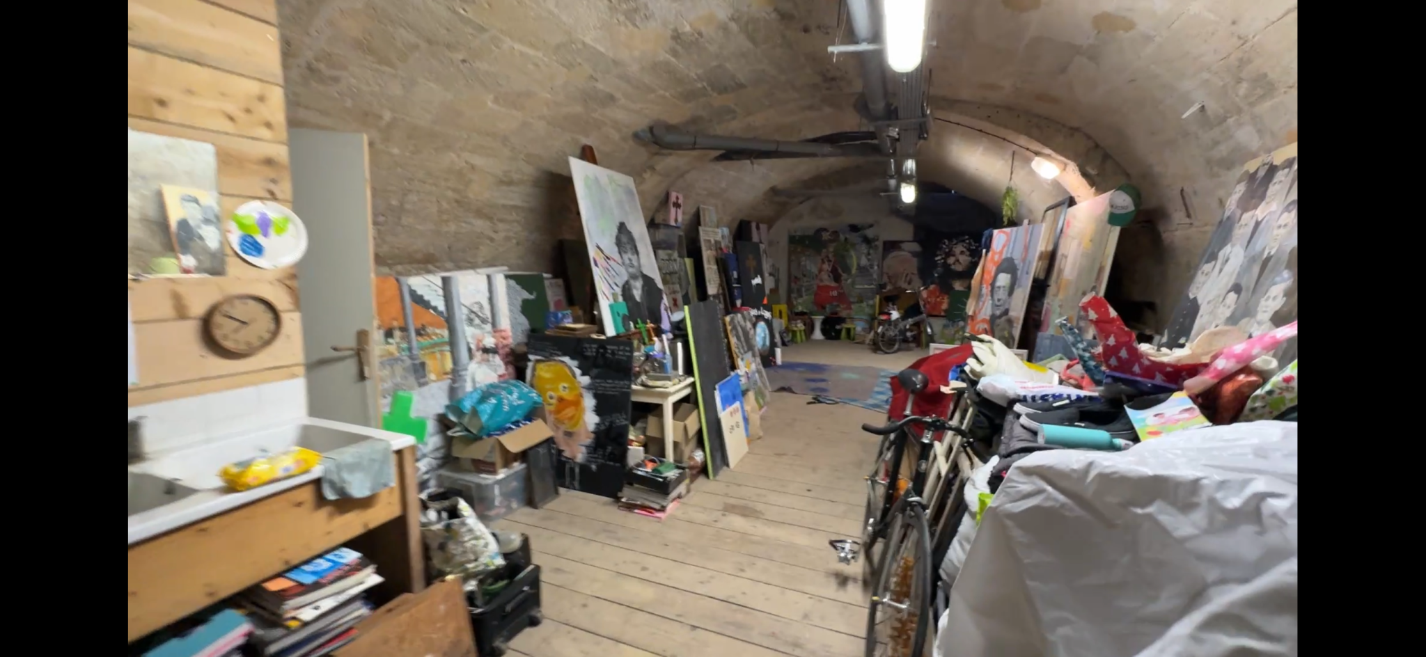 Bordeaux Victoire – Cave de 60 m2 saine et aménagée