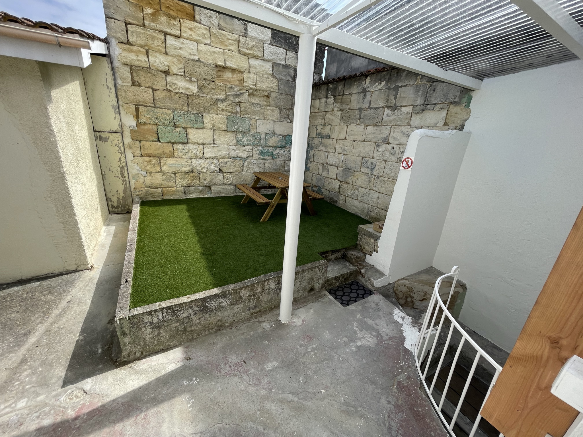 BORDEAUX (rue Bauducheu) – 2 Jolis T1 bis meublé