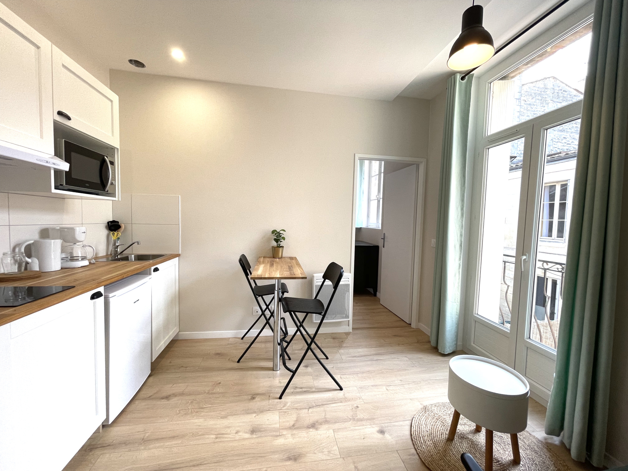 Bordeaux – Victoire – Charmant T1 bis Meublé (L3)