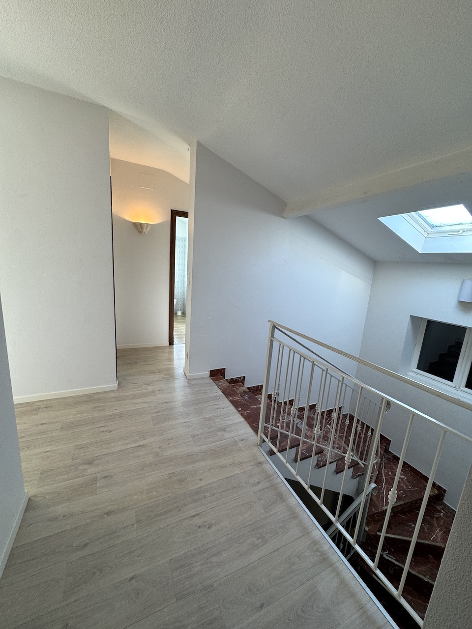 ODOS – Belle maison T7 de 167 m2 avec jardin arboré
