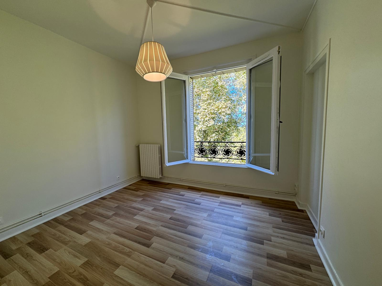 Bordeaux – Place des Quinconces – Beau T3, idéalement situé – Chauffage inclus