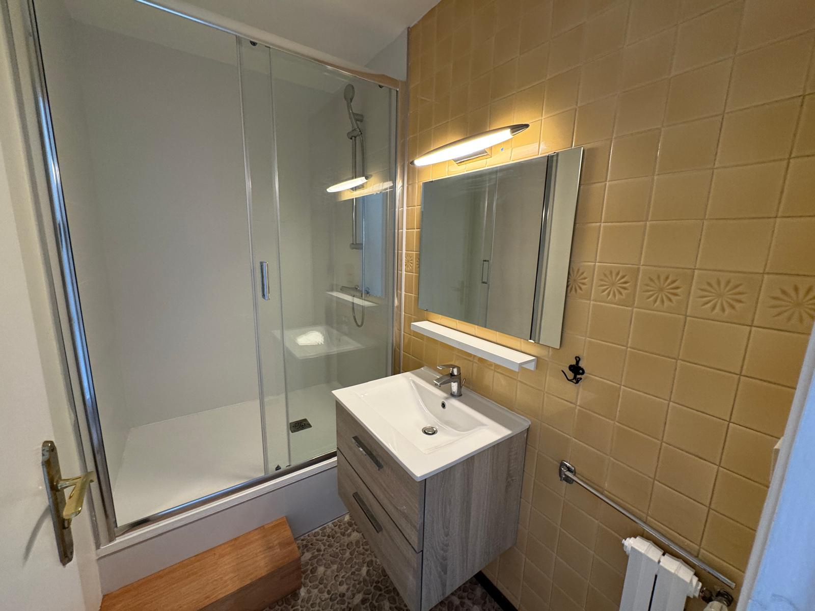 Bordeaux – Place des Quinconces – Beau T3, idéalement situé – Chauffage inclus