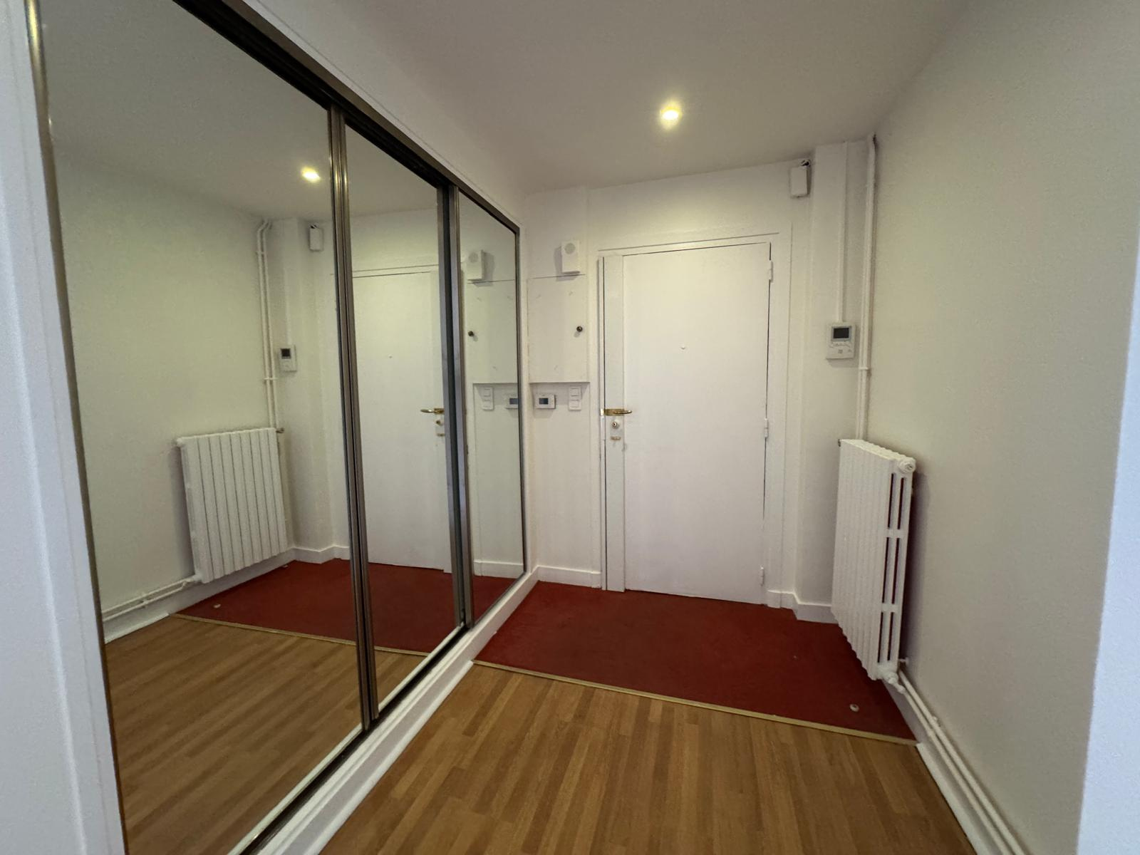 Bordeaux – Place des Quinconces – Beau T3, idéalement situé – Chauffage inclus