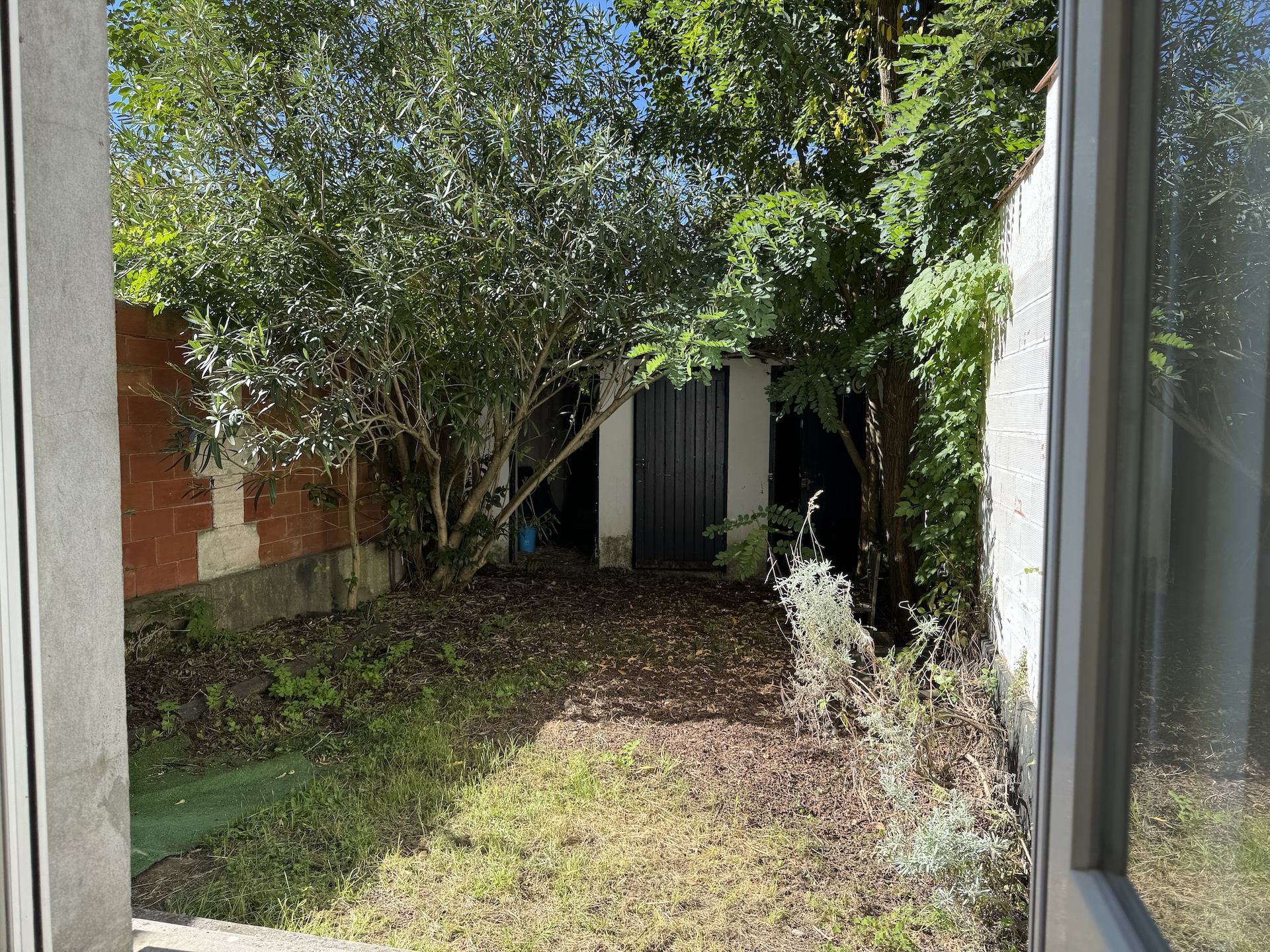 Bordeaux – Saint Genès – Joli T2 de 31 m2 avec jardin