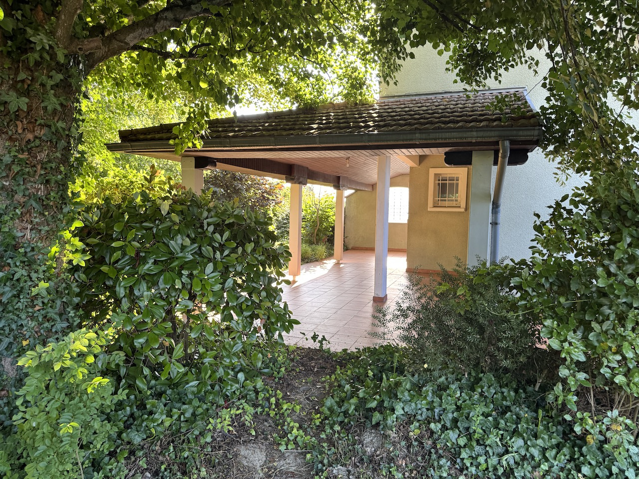 ODOS – Belle maison T7 de 167 m2 avec jardin arboré