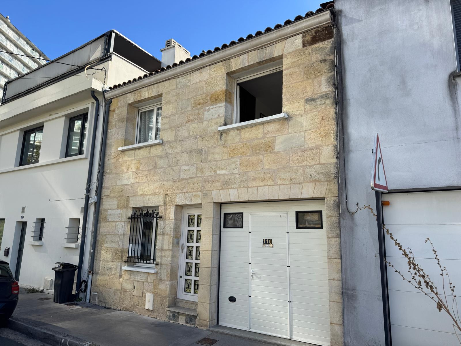 Bordeaux – Camille Godard – Charmante Maison T6 – 135 m2 avec cour