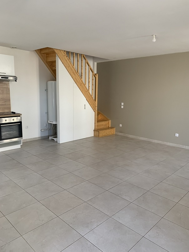 BOULIAC CHATEAU LE PIAN MAISON T 03 DUPLEX D 24