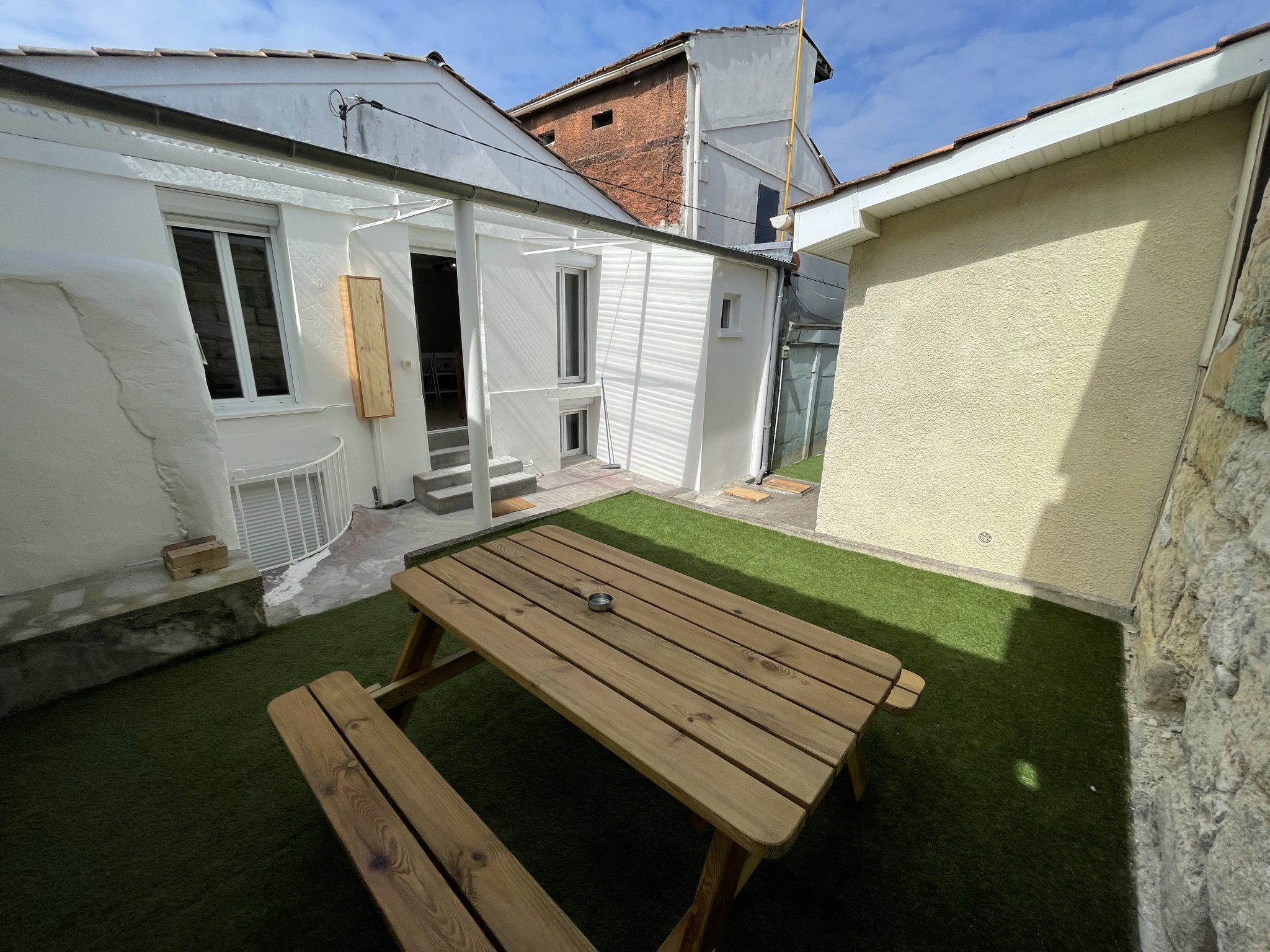 BORDEAUX (rue Bauducheu) – Idéal Invest – Immeuble 2 Jolis T1 bis vendus loués