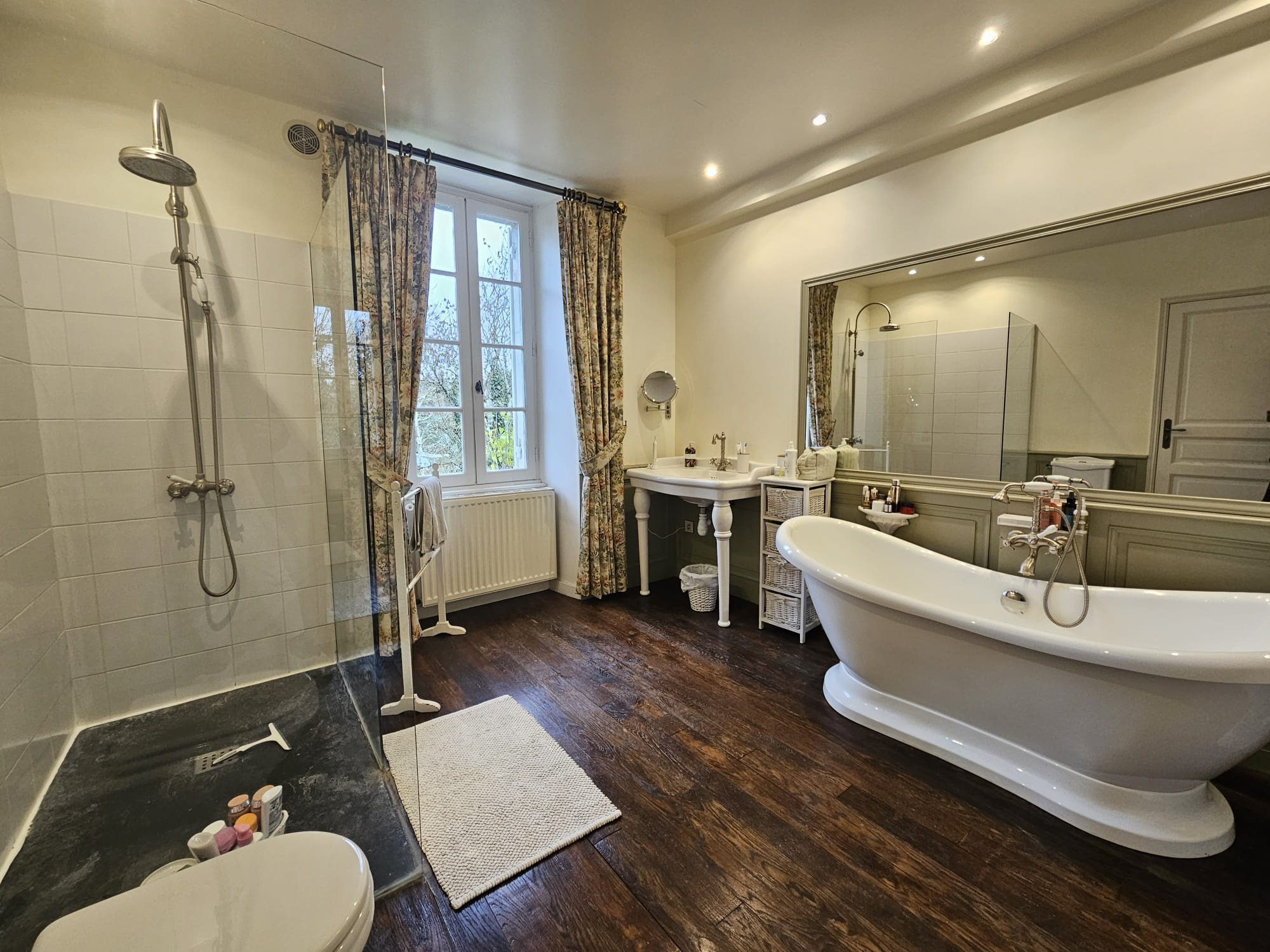 Ribérac – Superbe Maison Familiale de 267 m2 – Grand Jardin – Dépendance de 70 m2