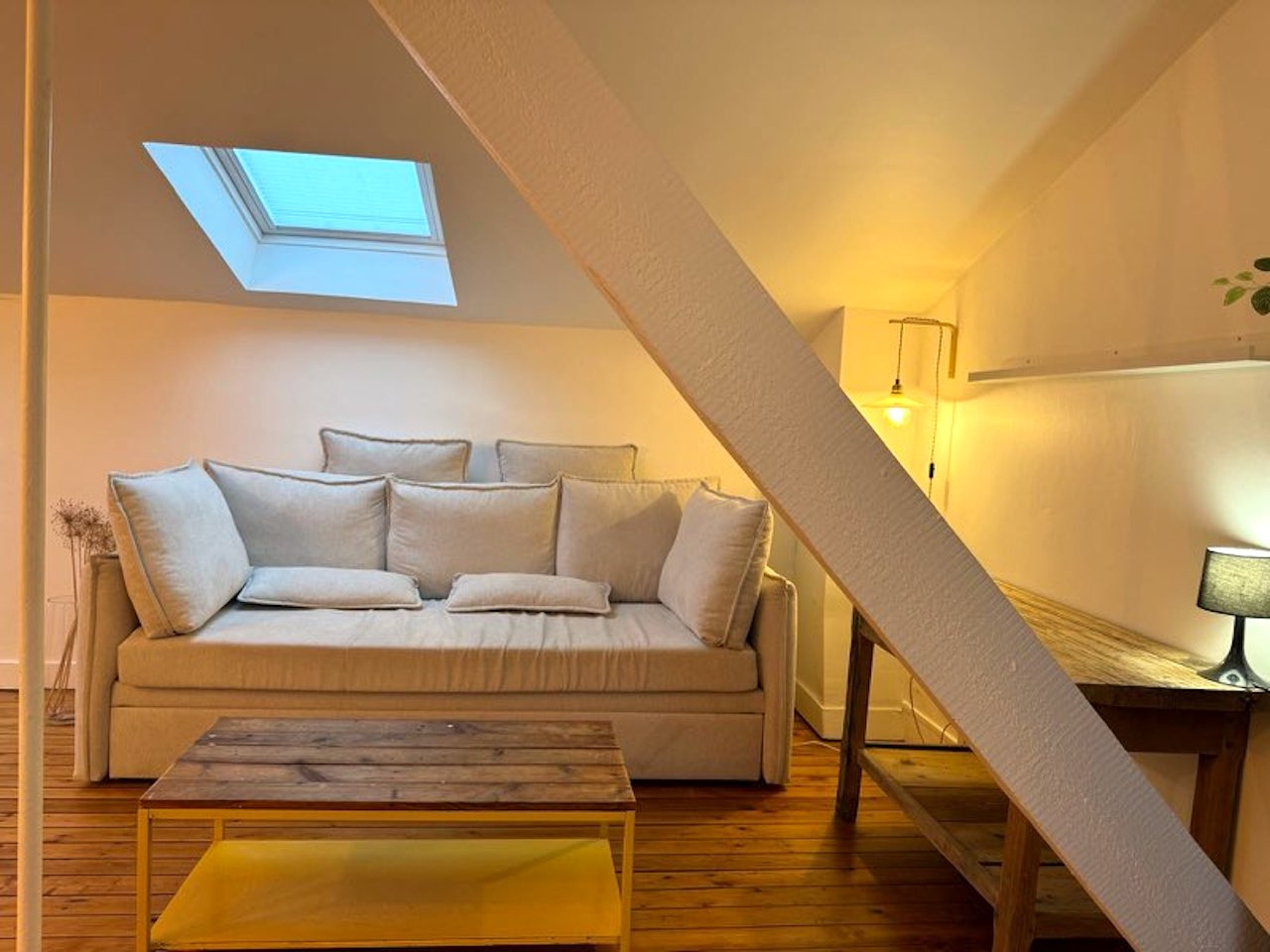 BORDEAUX – Chartons – Charmant T2 meublé