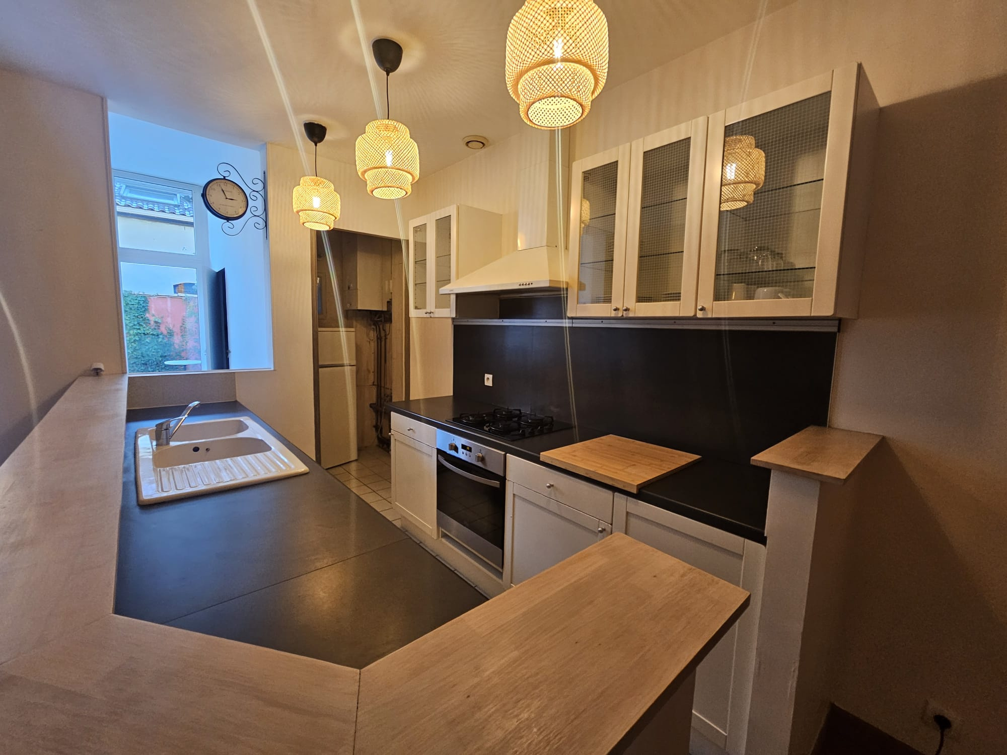 Bordeaux – Tondu (rue Mouneyra) – Grand T2 meublé de 78,21 m1