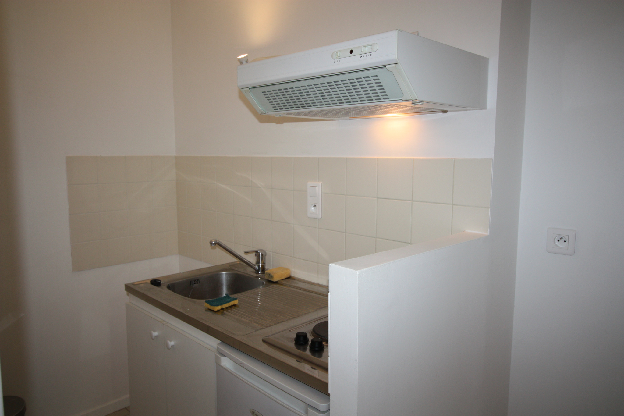 BORDEAUX – Victoire (Rue Clément) – Joli Studio