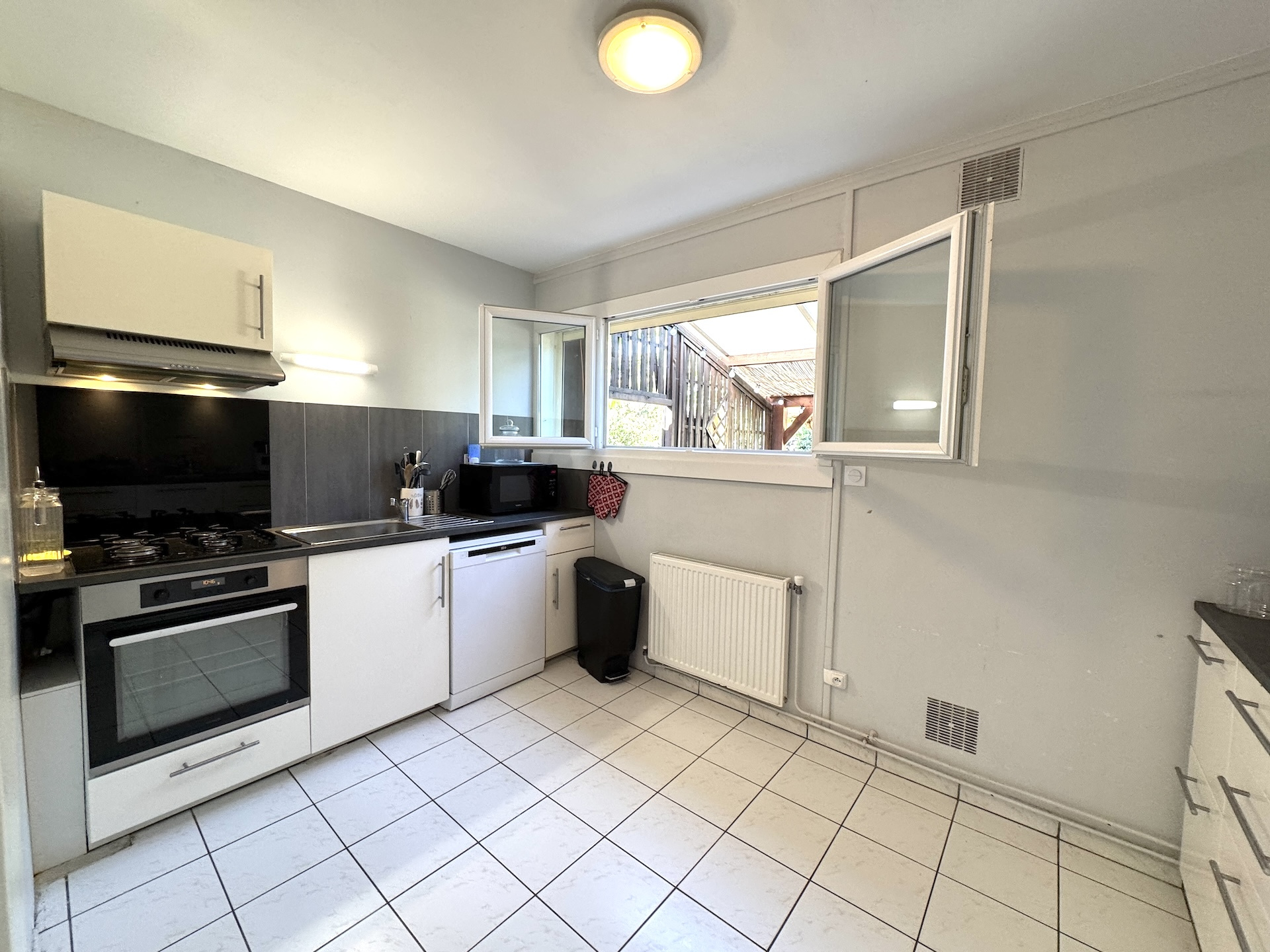 VIllenave d&rsquo;ornon – Chambéry – Belle Maison T4 de 104 m2 avec grand jardin