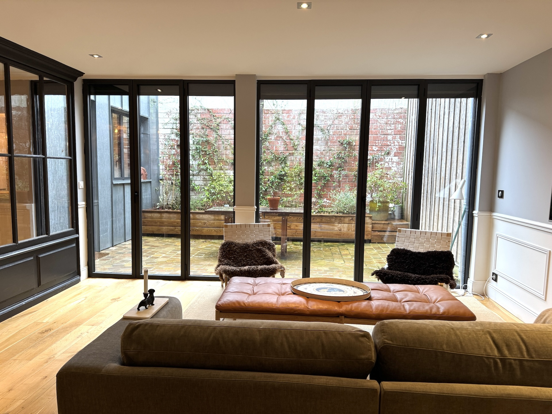 Bordeaux St Genès – Magnifique appartement rénové T3 avec terrasses / 104 m2