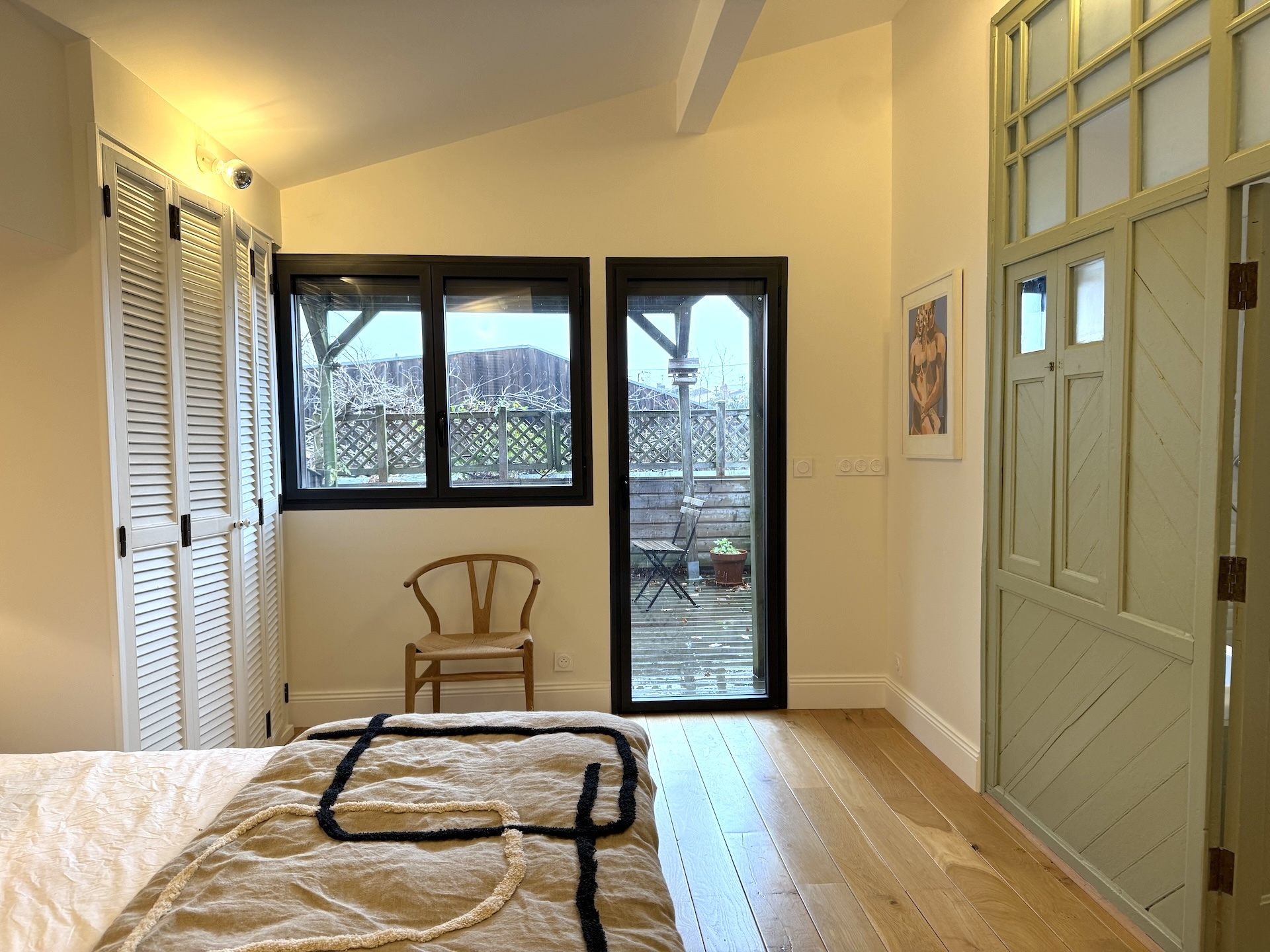 Bordeaux St Genès – Magnifique appartement rénové T3 avec terrasses / 104 m2