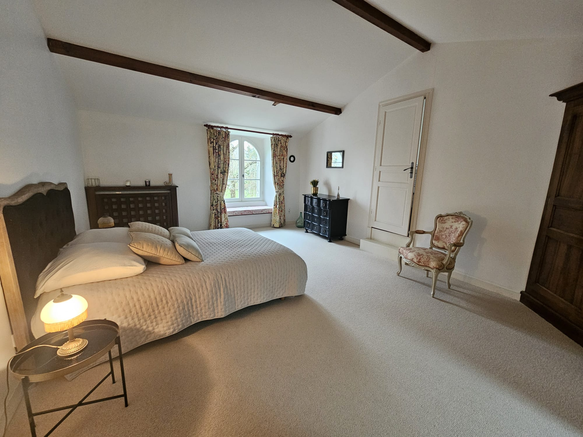 Ribérac – Superbe Maison Familiale de 267 m2 – Grand Jardin – Dépendance de 70 m2