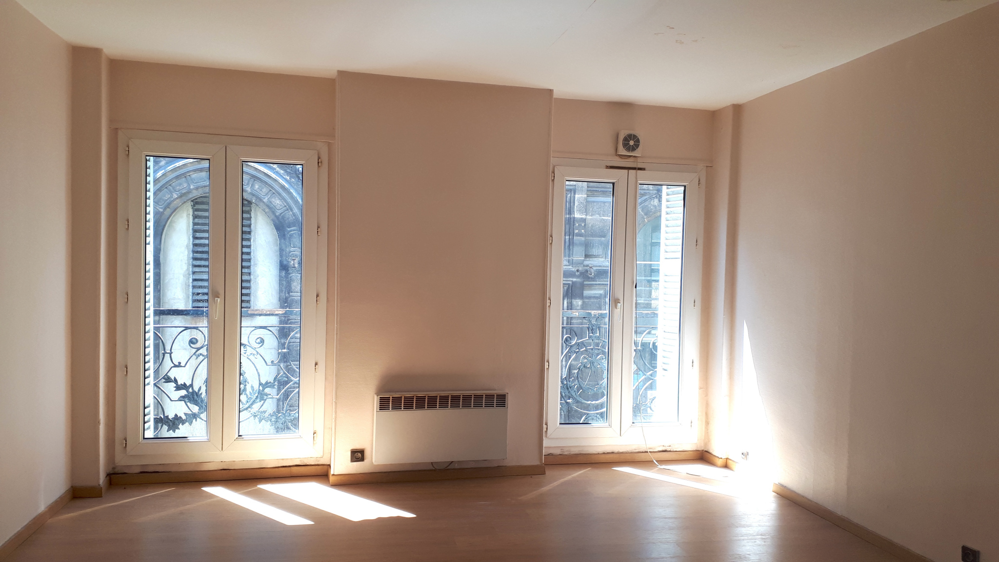 BORDEAUX – GAMBETTA – Charmant T2 de 36 m2 – Plein Coeur de Ville