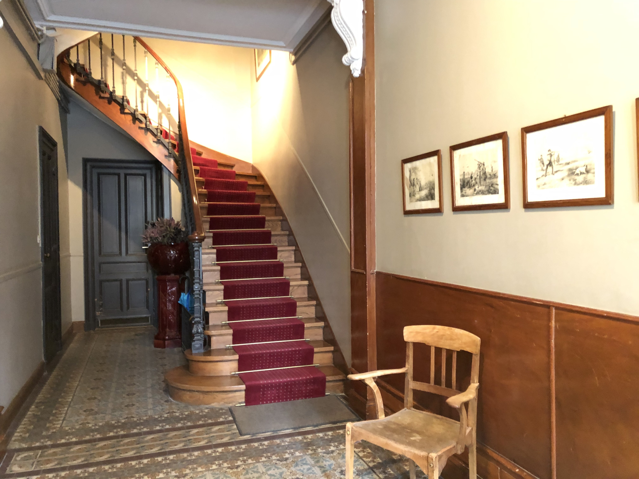 Bordeaux – Palais Galien – charmant T1 meublé de 29 m2