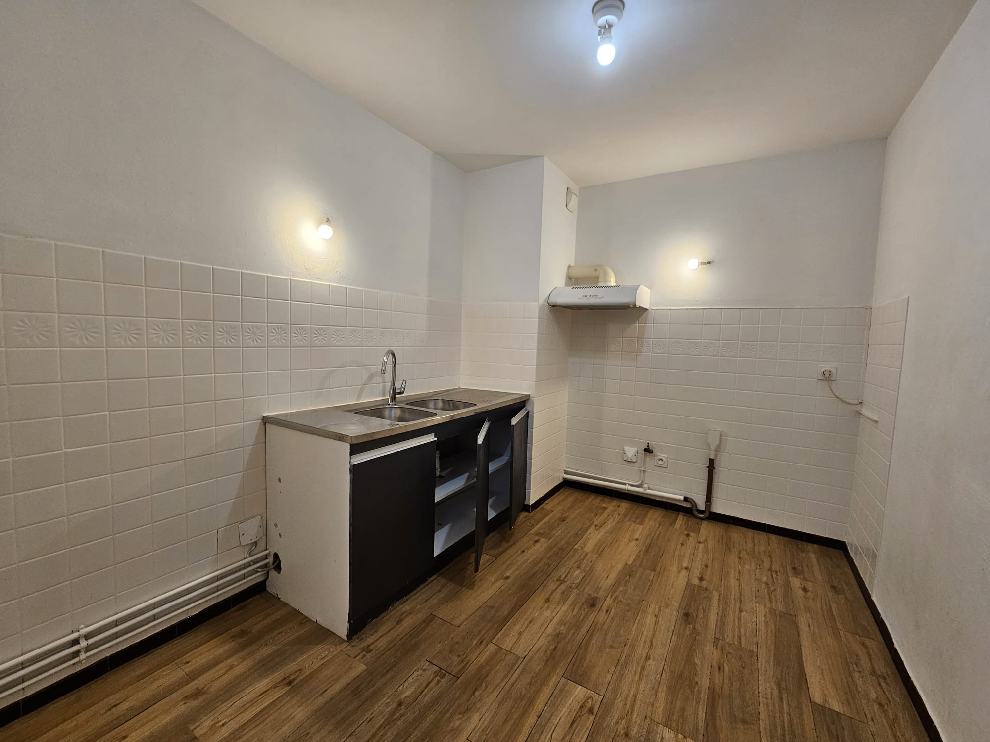 Bordeaux – Quinconces – Lumineux et Grand T2 de 54,11 m2 – Chauffage&eau inclus