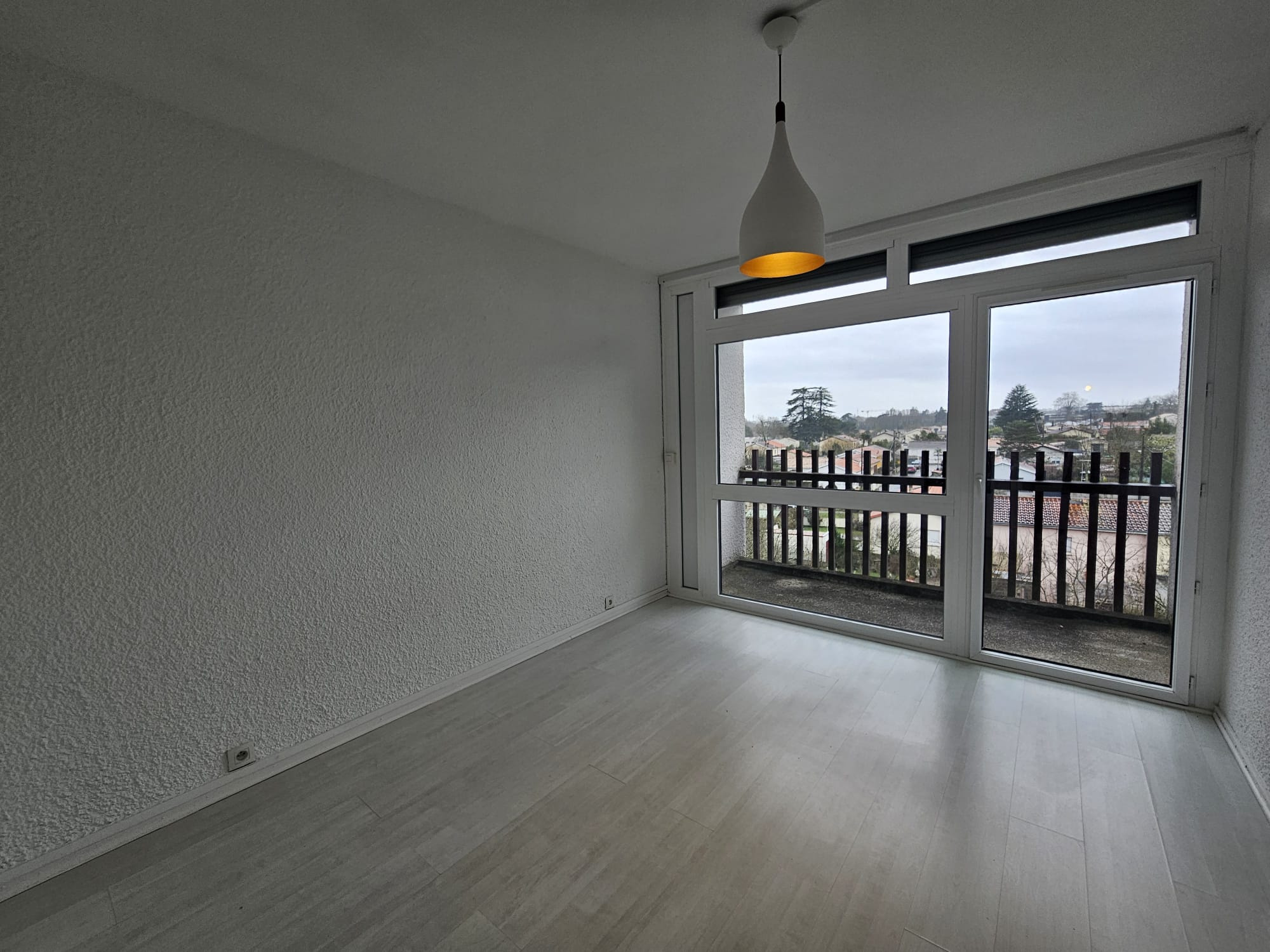 Villenave d&rsquo;Ornon – Mussonville – Bel appartement T4 idéal famille