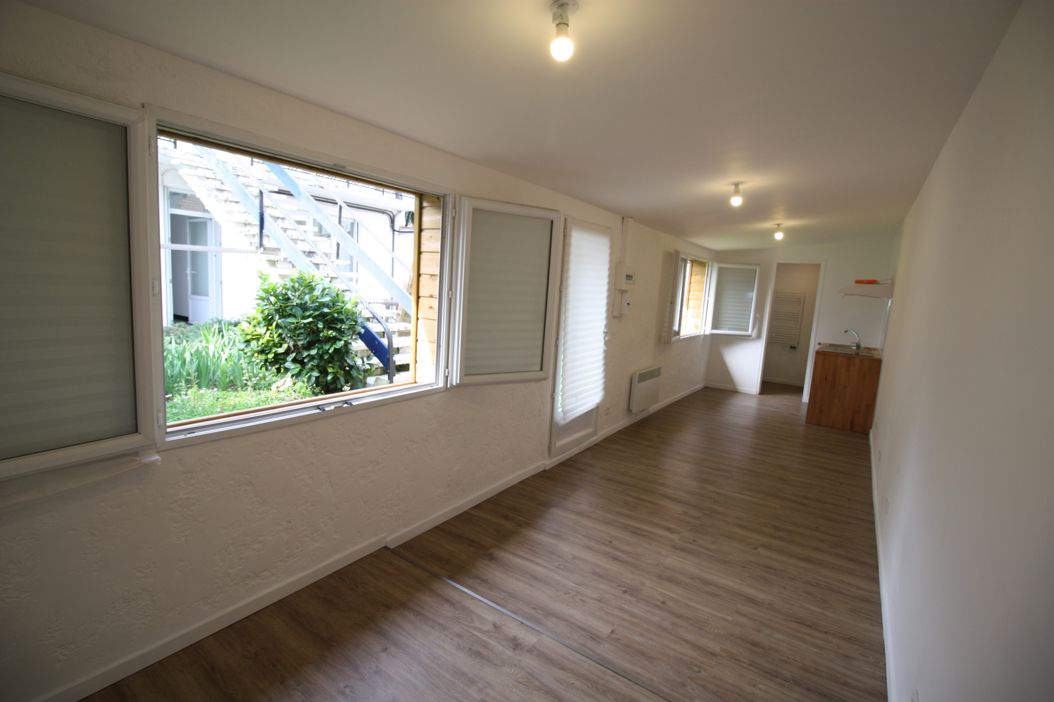 Talence – St Genès – studio en bon état AVEC JARDIN