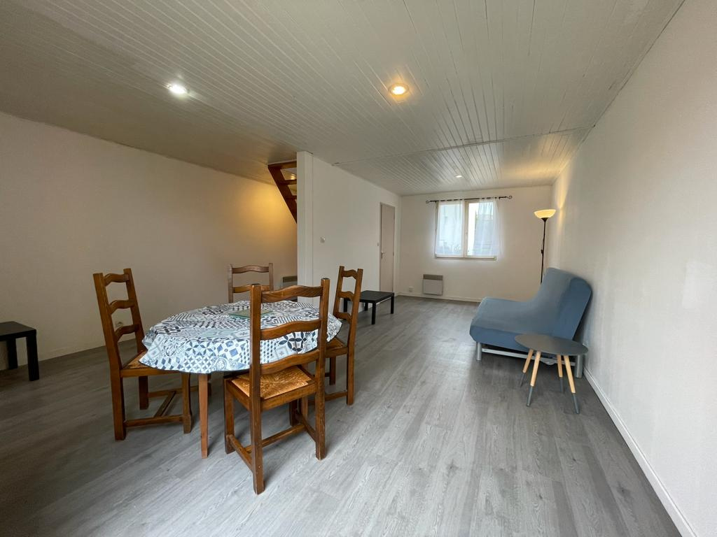 Bègles – Mussonville – Jolie Maison T2 meublée avec extérieur