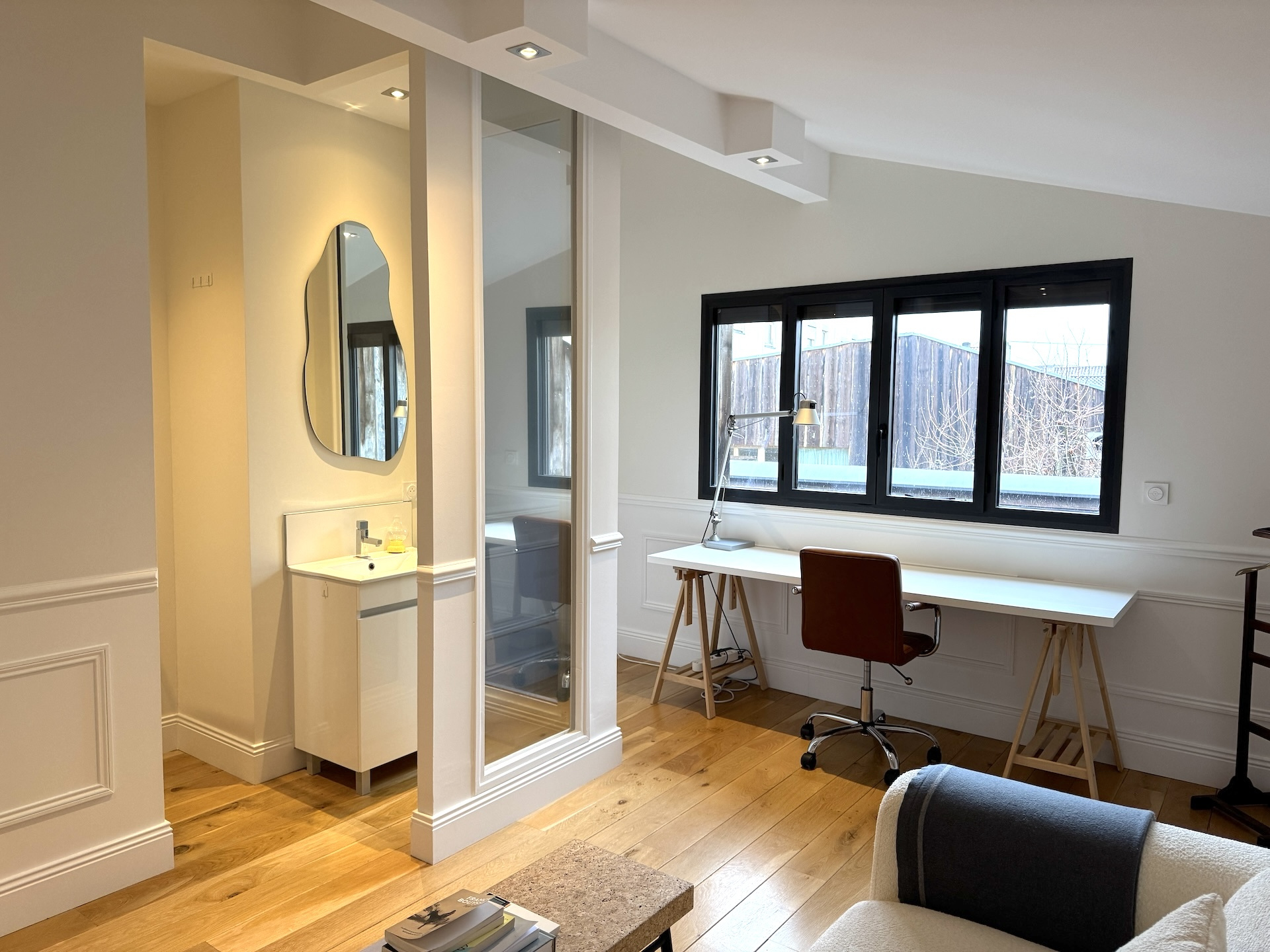 Bordeaux St Genès – Magnifique appartement rénové T3 avec terrasses / 104 m2