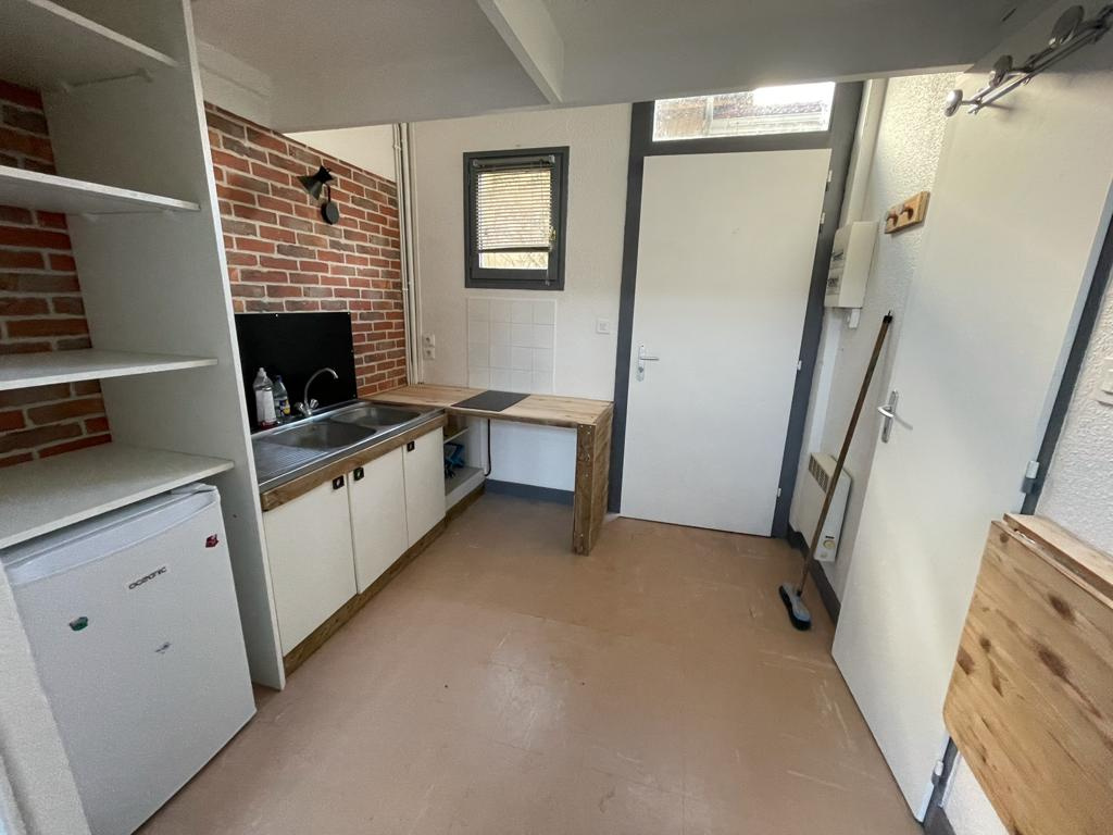 Talence Roustaing –  (Rue Armand Fallières) – Coquet T1