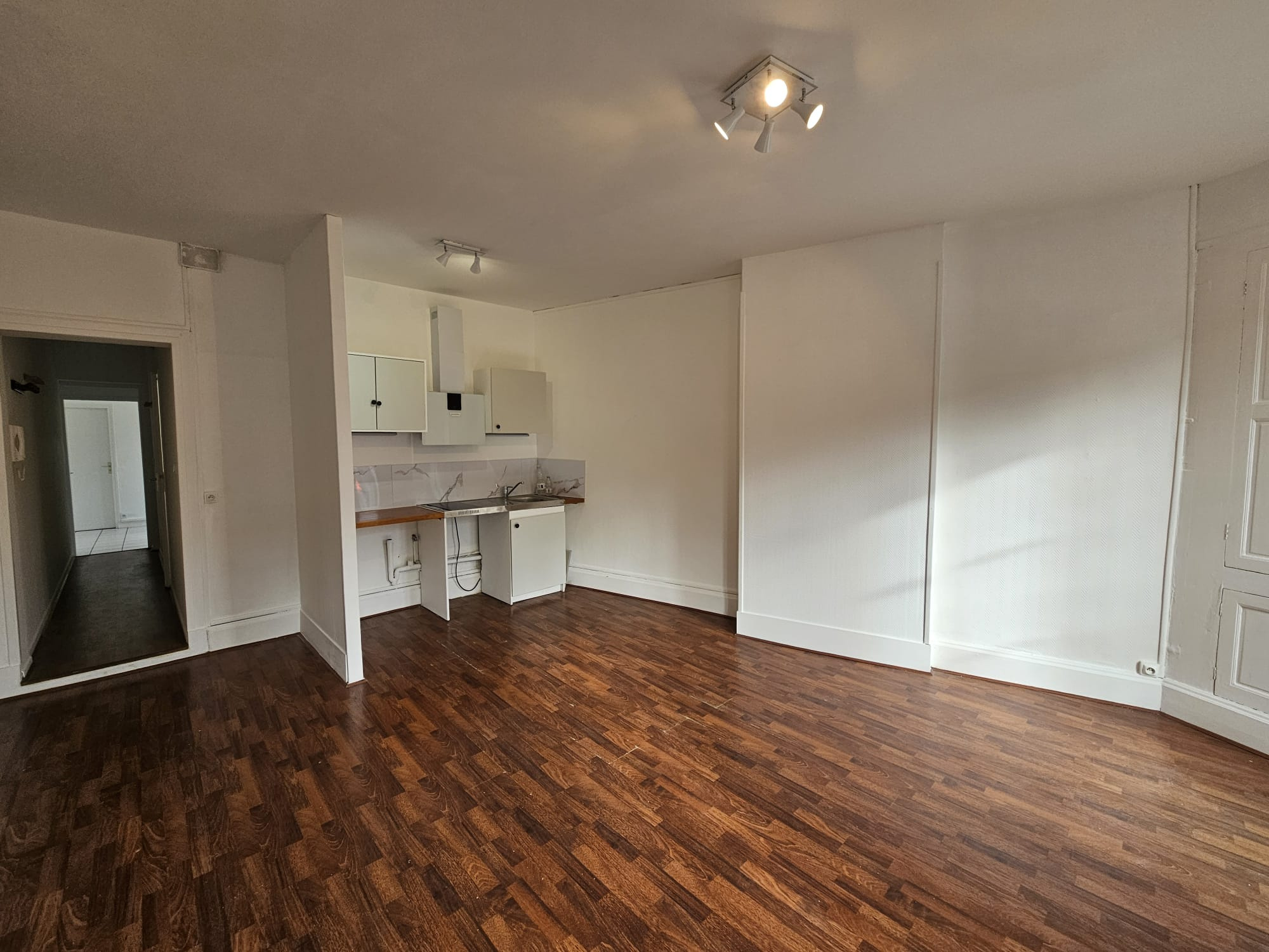 Bordeaux – Capucins (Rue Jean de Malet) – Charmant T3 – 1er étage