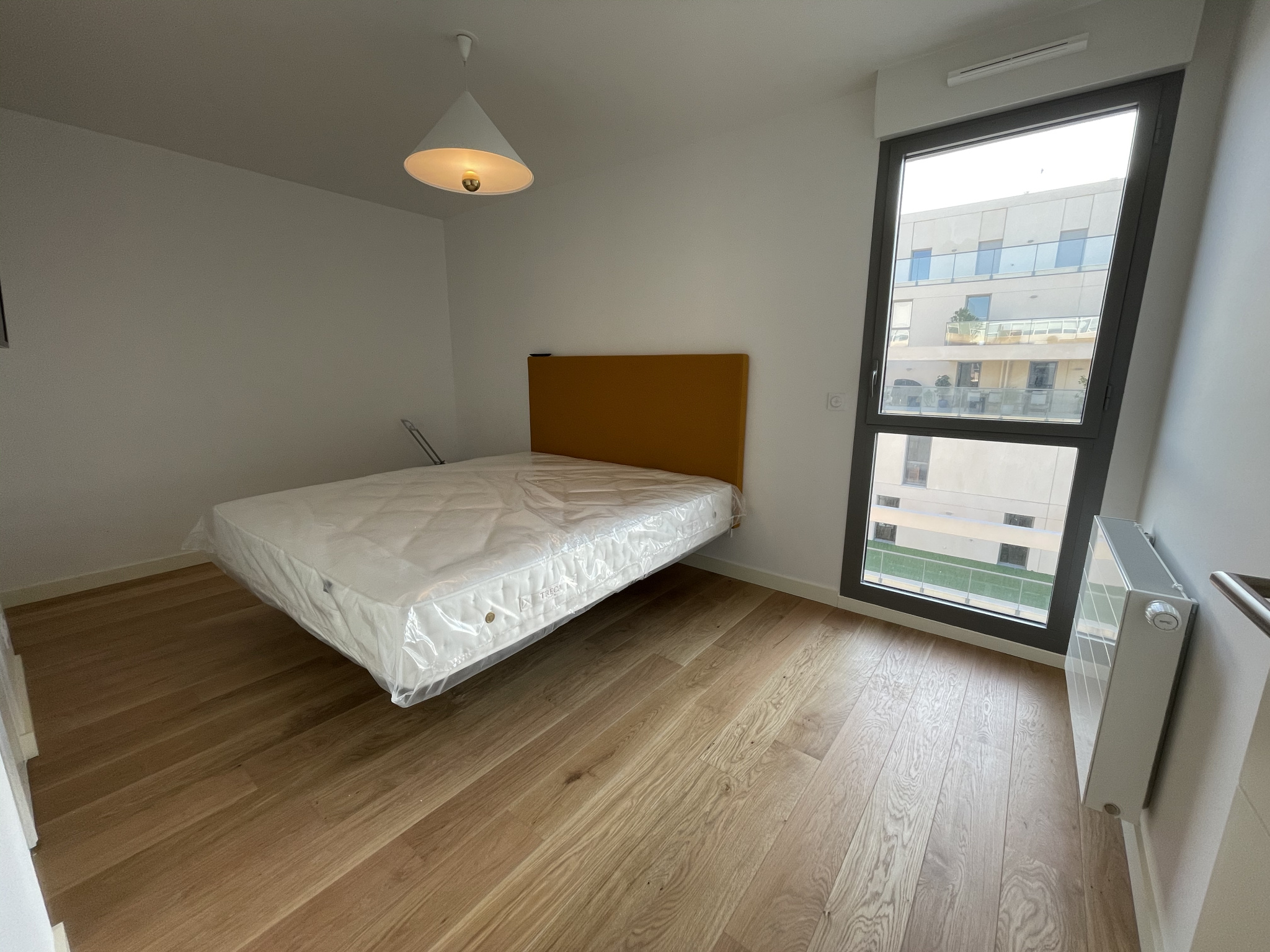 Bordeaux – Rive Droite – Magnifique T5 meublé de 110 m2 – Vue imprenable