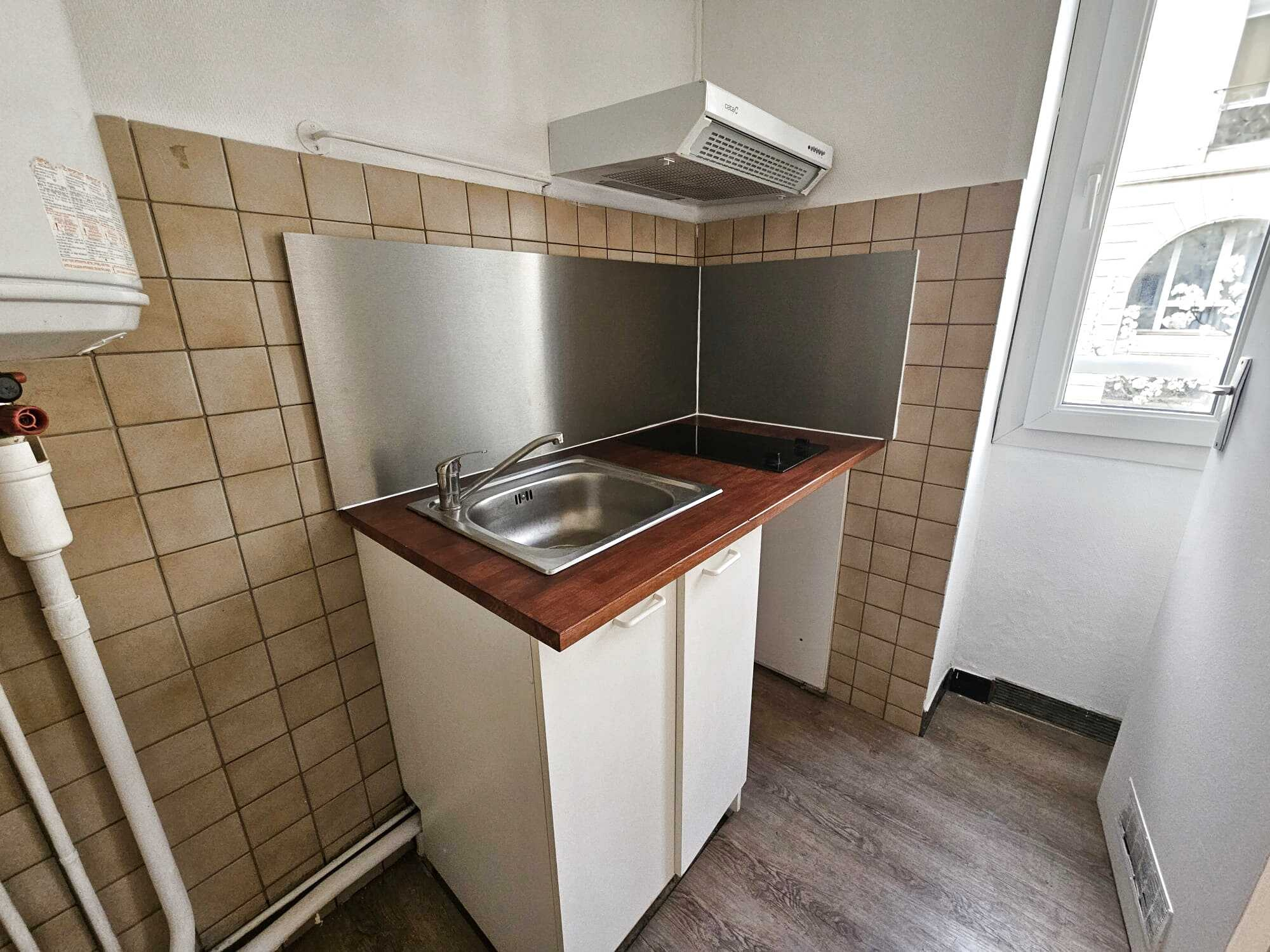 Bordeaux – Gambetta – Grand T1 22,80 m2 – Lumineux