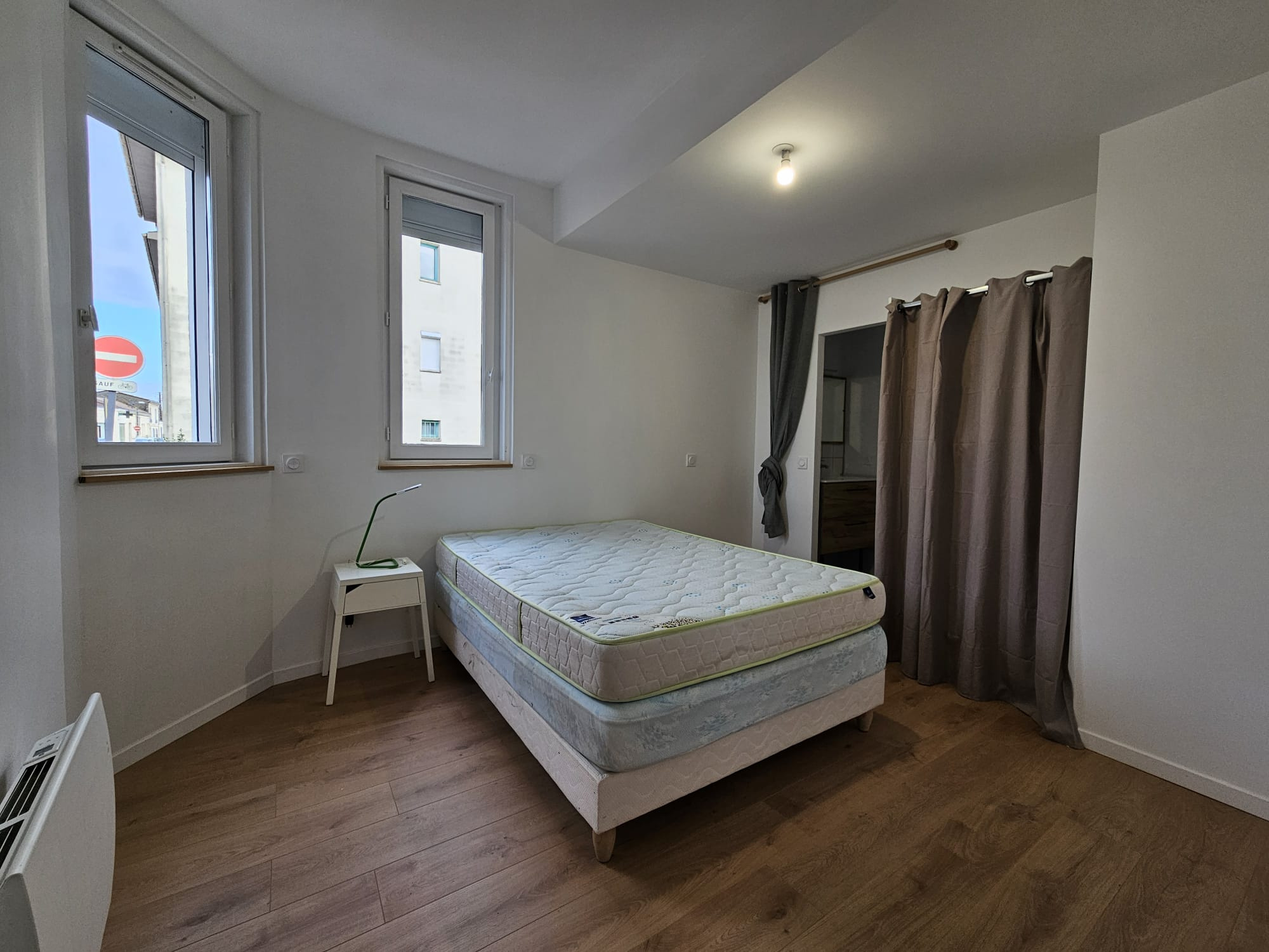 Barrière St Genès – Magnifique Appartement T5 Rénové – Exceptionnel et rare