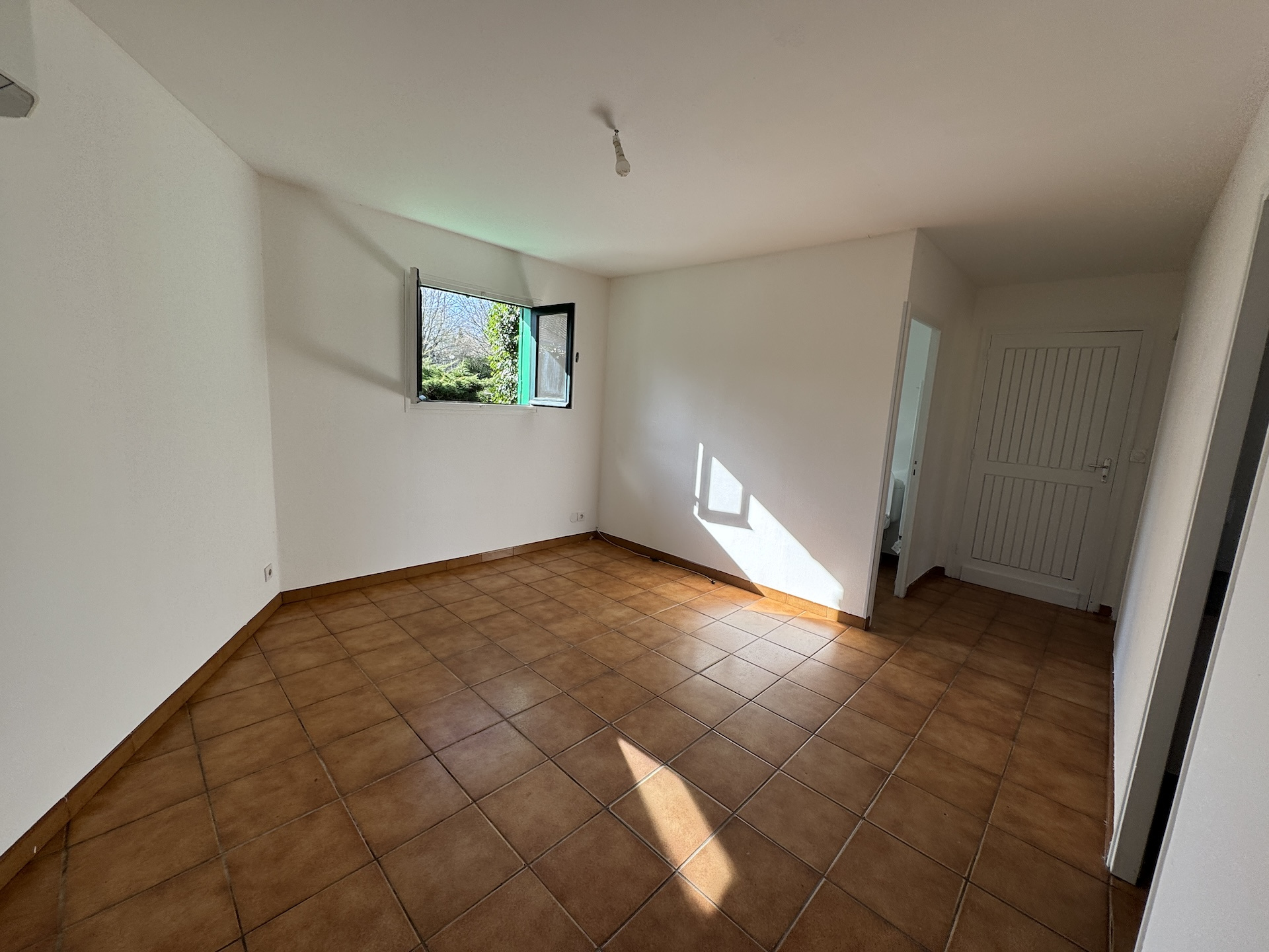 Gradignan – Maisonnette 40 m2 – Jardin – Libre