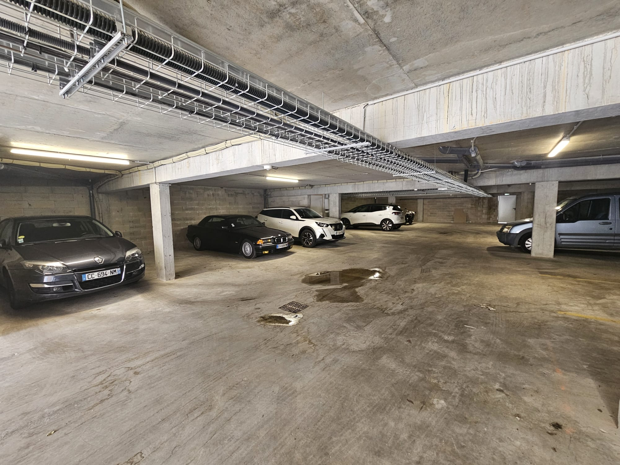 Bordeaux – Tondu – Place de parking à louer couverte