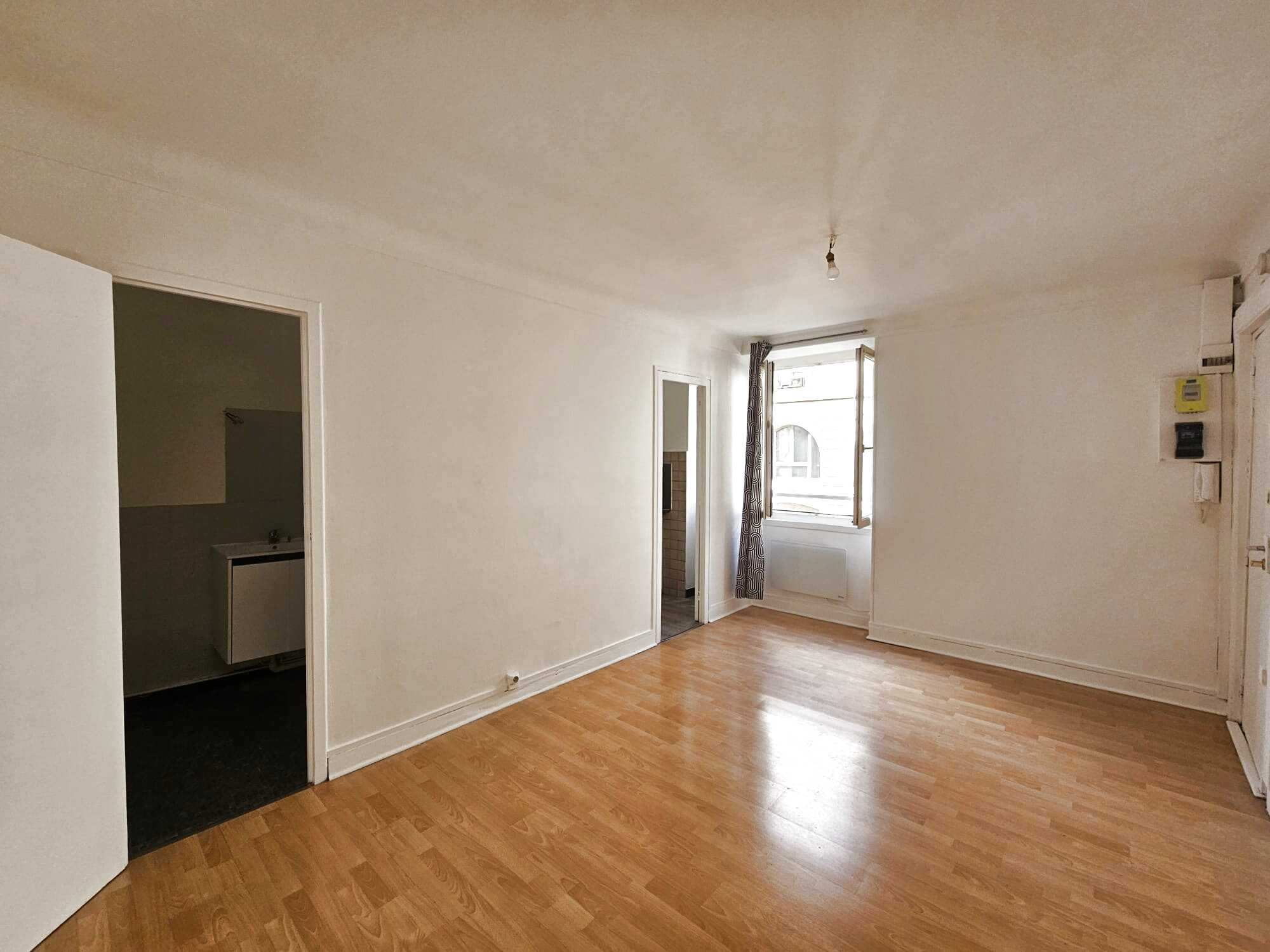 Bordeaux – Gambetta – Grand T1 22,80 m2 – Lumineux