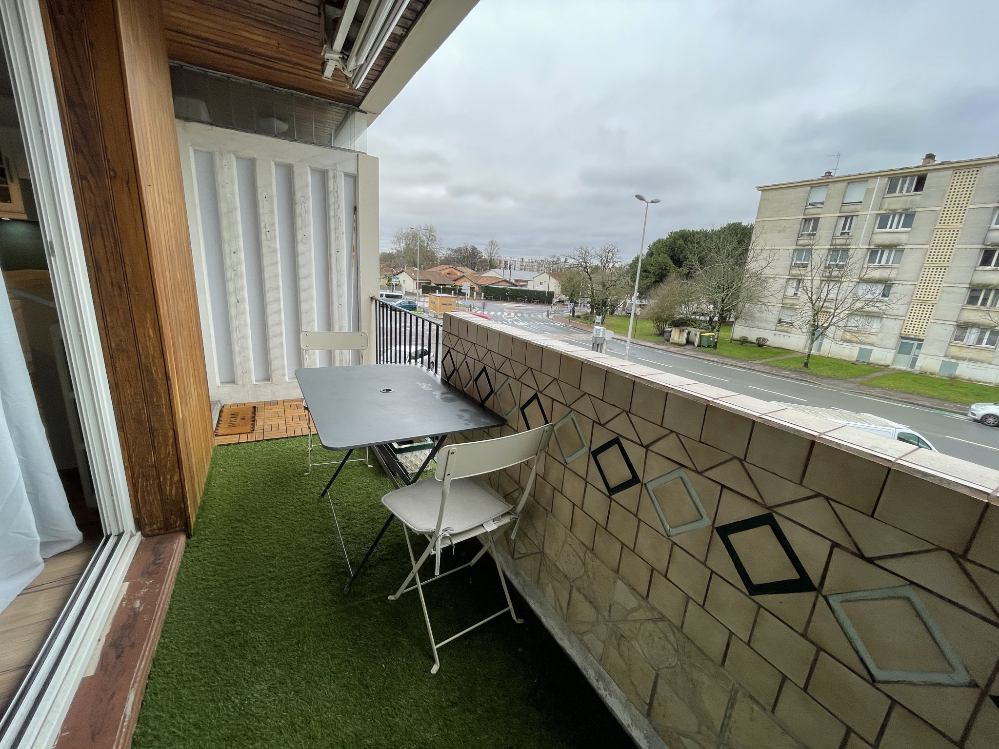 Mérignac Le Burck – Charmant T3 Meublé de 50 m2 avec Balcon.