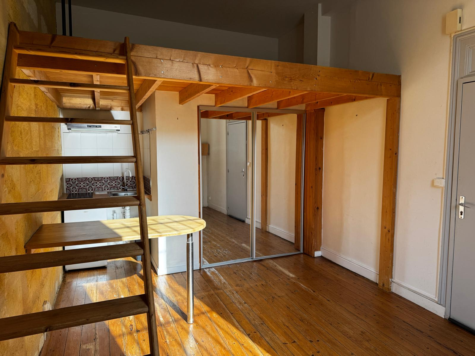 Bordeaux – Hôtel de Police – T1bis de 26 m2