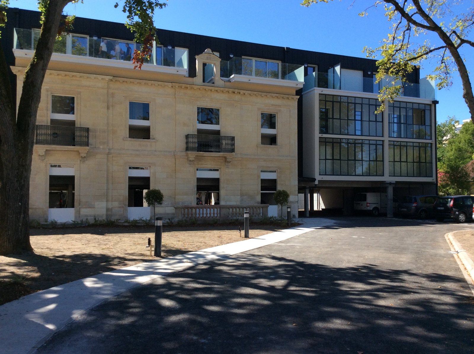 Mérignac – Proche Centre Ville – Très joli T3 avec Parking et Balcon