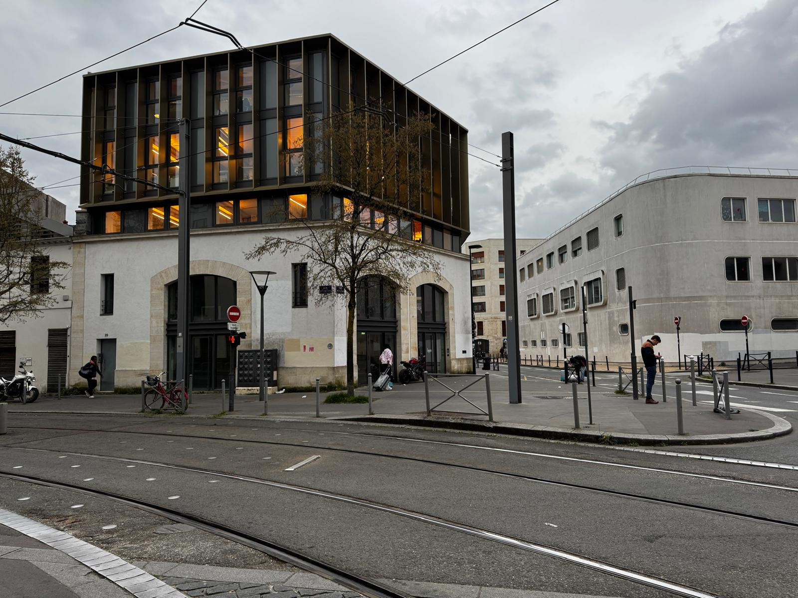 Somptueux Bureaux – Bordeaux Gare St Jean – plateau d&rsquo;environ 116 m2