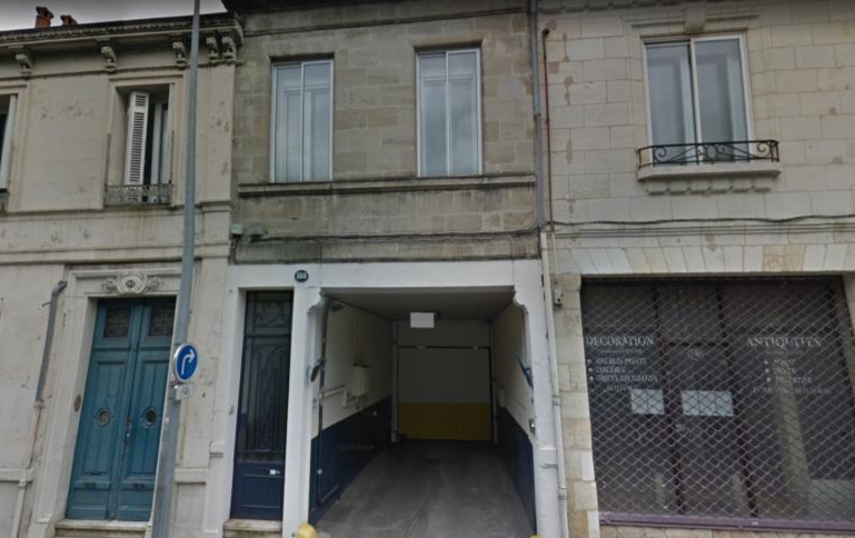 Places de stationnement sécurisées – Piscine Judaïque