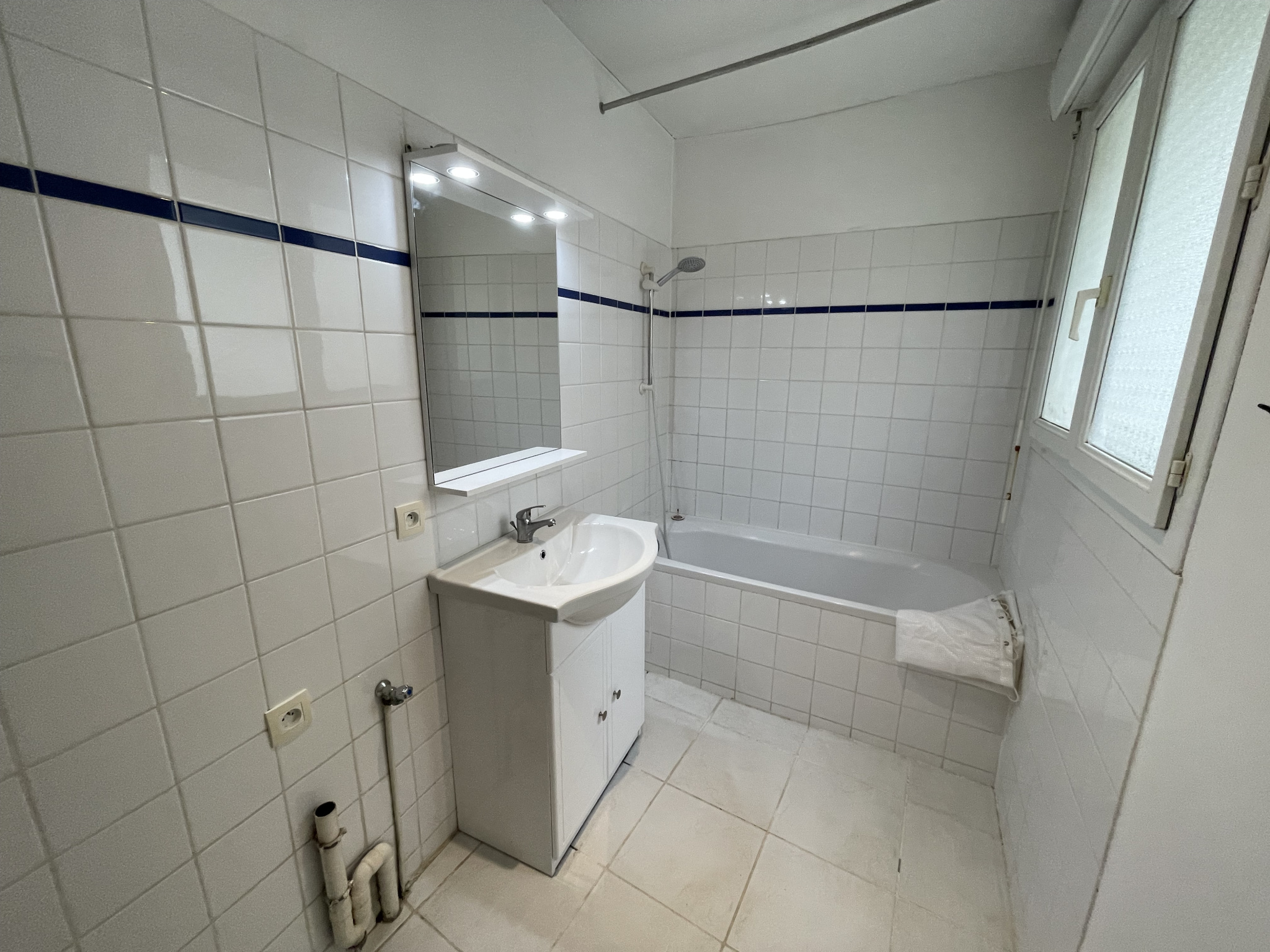 Appartement T3 duplex (côté cour) – Bordeaux PEY BERLAND (rue Castelmoron)