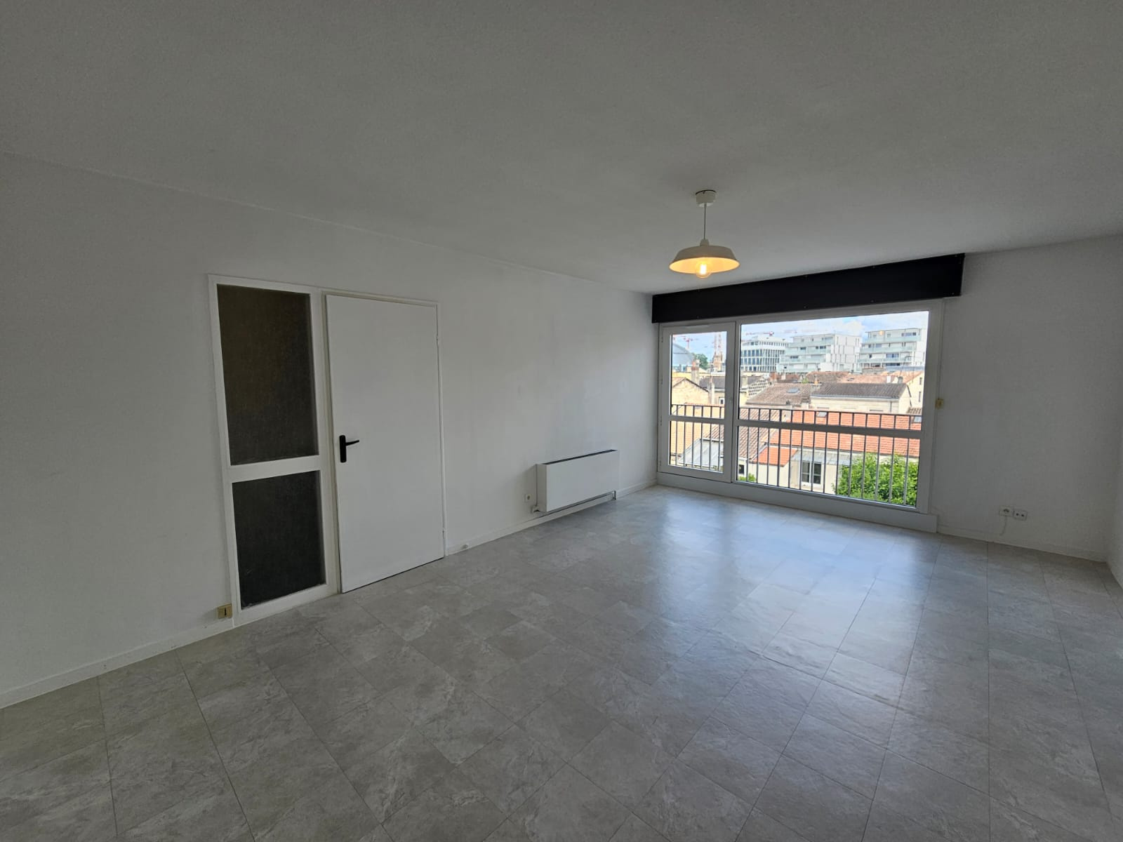 Bordeaux – Gare St Jean – Joli T4 de 79m2