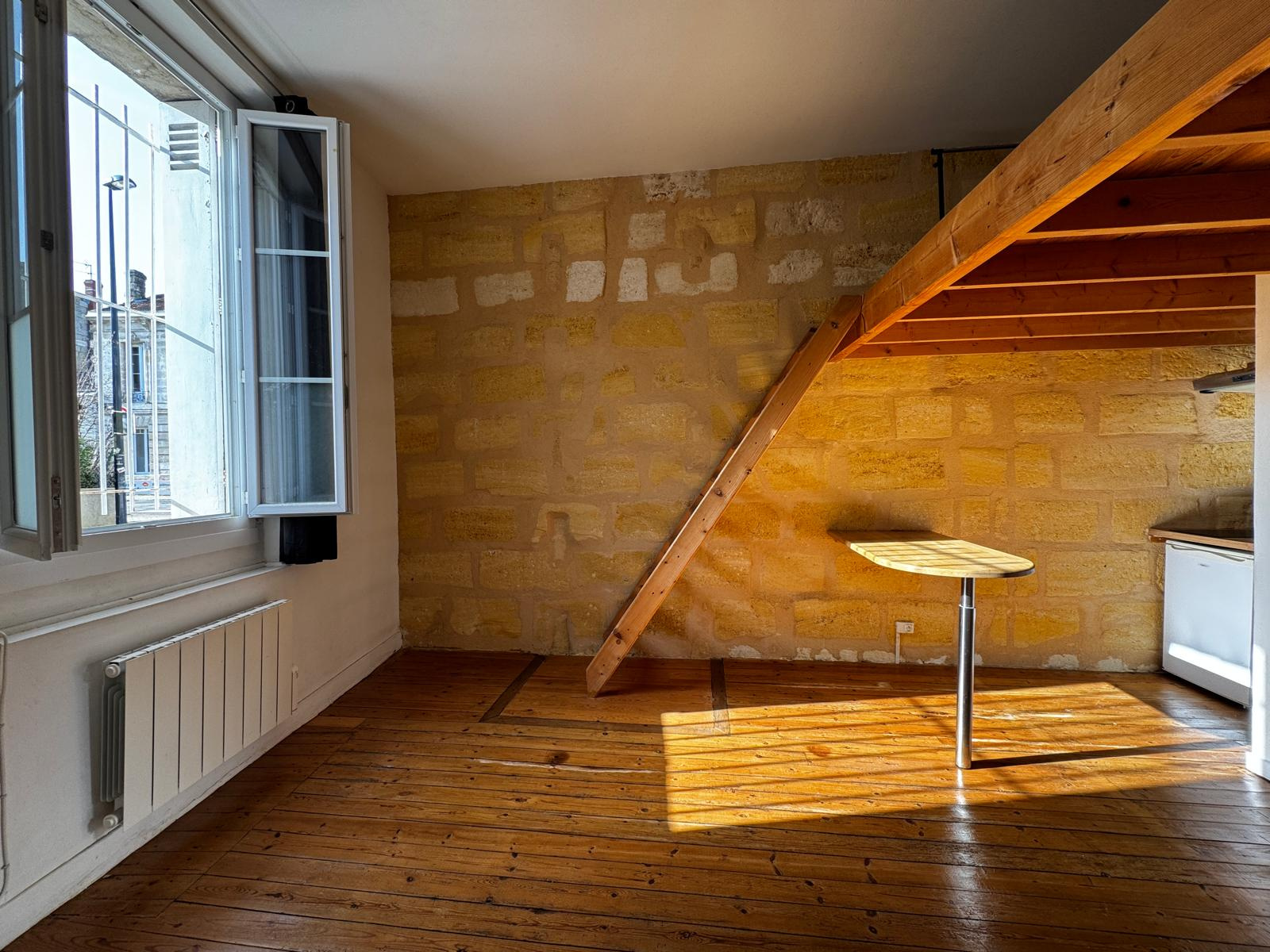 Bordeaux – Hôtel de Police –  Charmant T1bis de 26 m2