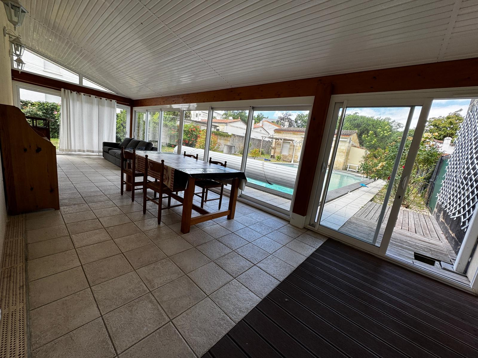 LE BOUSCAT – Magnifique Maison de 85 m2 avec Piscine – Pool House