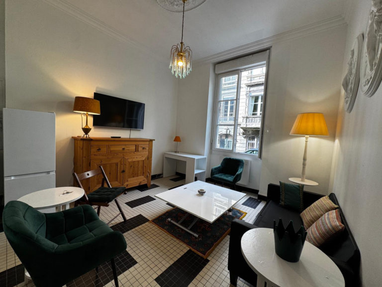 Bordeaux Jardin Public – Charmant T2 meublé de 32 m2