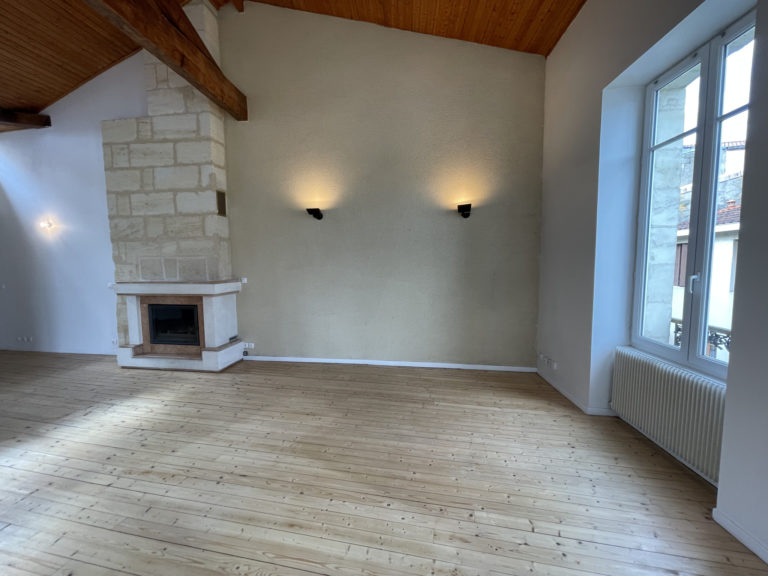 Bordeaux – Sacré Coeur –  Magnifique T4 de 94 m2