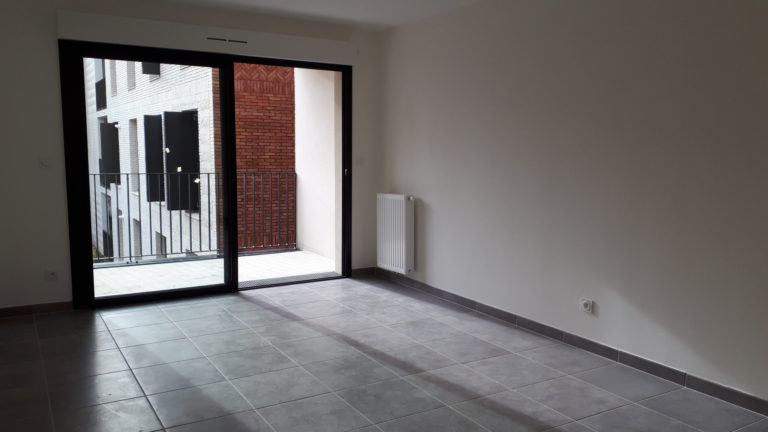 Bègles (Mussonville) – Appartement T2  avec Balcon + PKG