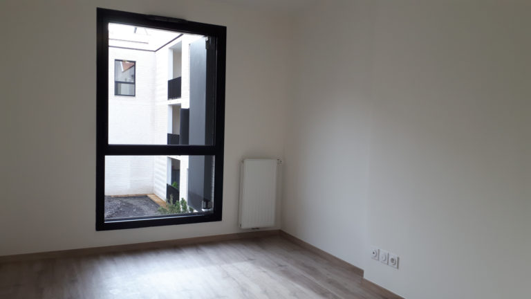 Bègles (Mussonville) – Appartement T2  avec Balcon + PKG