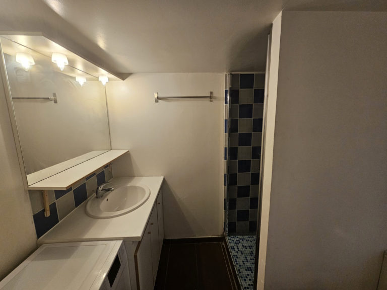 Bordeaux – St Michel – Joli T2 Meublé