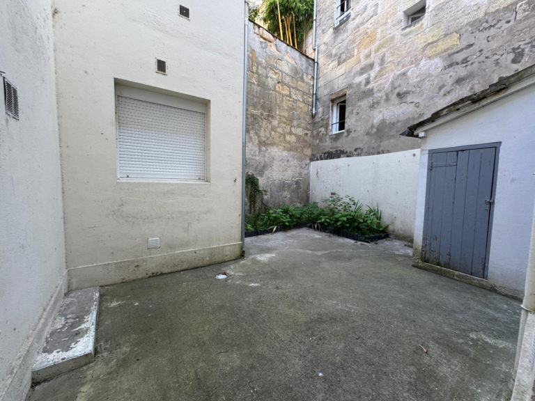 Appartement T1 bis (avec cour) – Bordeaux PEY BERLAND (rue Castelmoron)